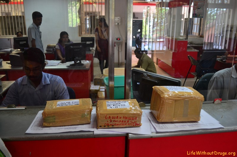 Как отправить посылку на почте в Индии ?