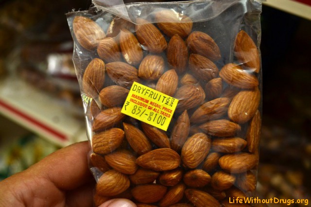 Орехи в магазинах Гоа
