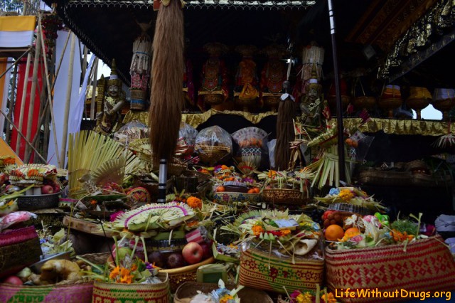 Праздничные церемонии на Бали фото