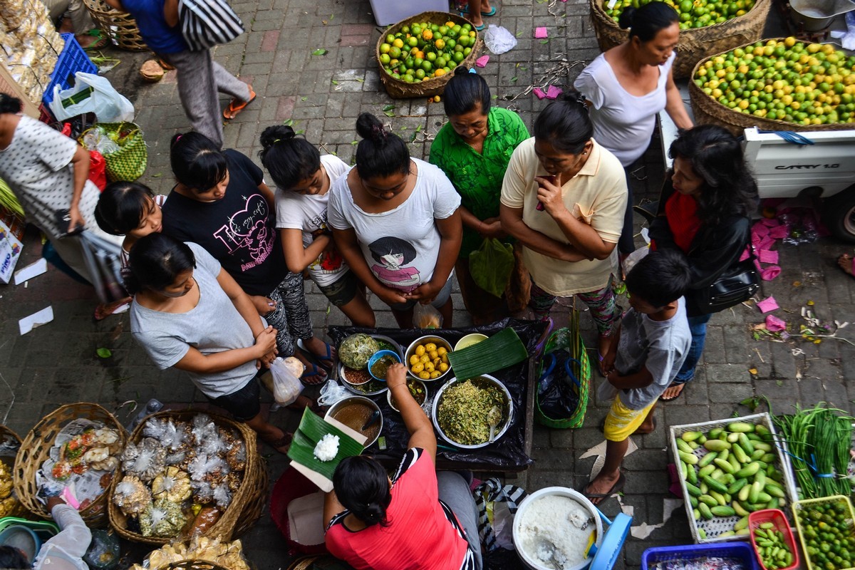 Утренний рынок на Бали. Просыпаемся с рассветом - идем покупать овощи и фрукты!