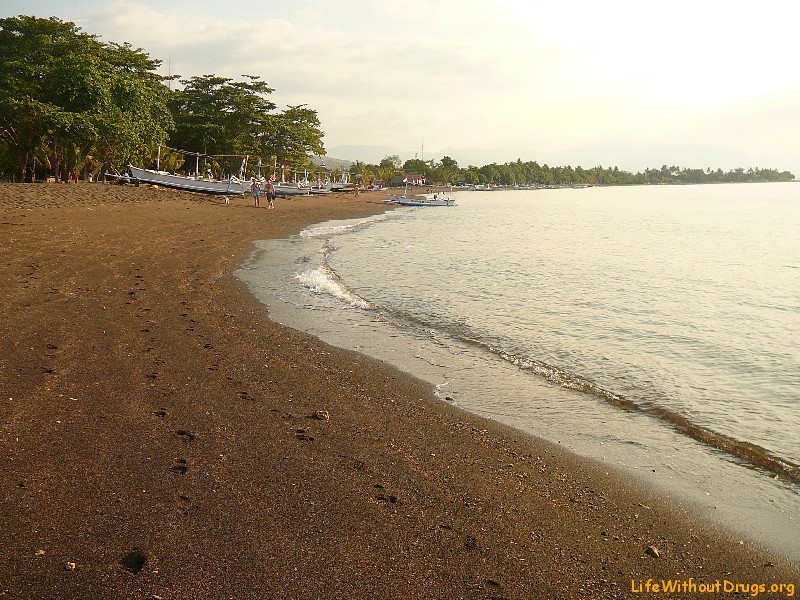 Ловина пляж на море Бали