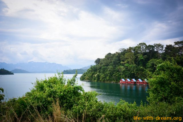 Поездка в Каосок. Озеро Чео Лан, дамба и смотровая площадка.
