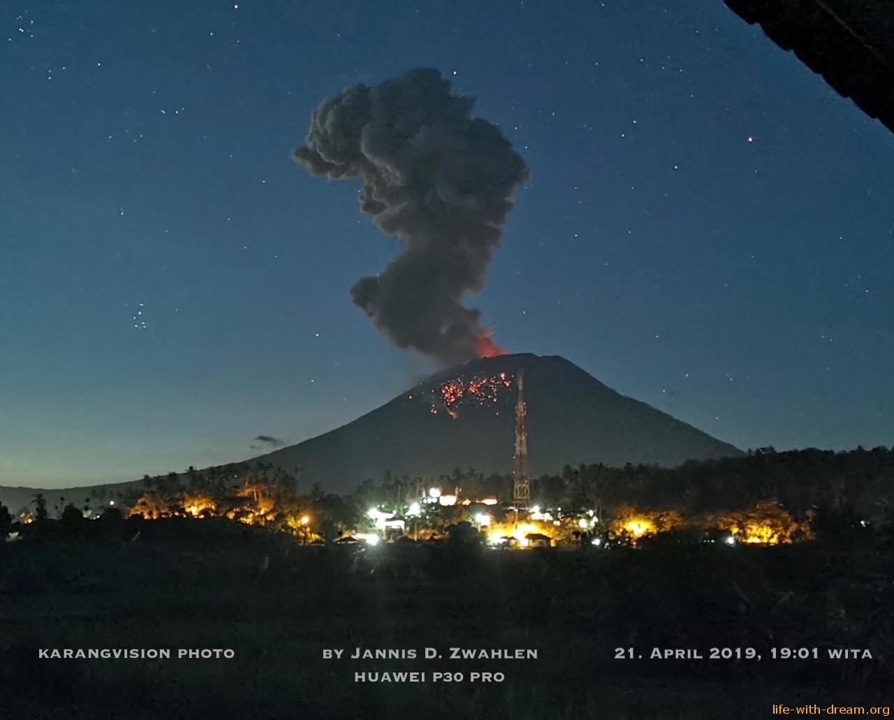 Вулкан Агунг сегодня. Последние новости с Бали.