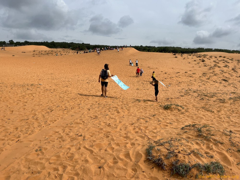 Муйне - деревушка разноцветных дюн и ветров